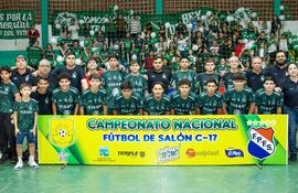 Selección de Paranaense que se consagró en el C17 en Carmen