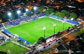 El estadio Ricardo Grégor del Independiente de Campo Grande albergará el duelo entre Recoleta FC y Libertad, por la decimotercera ronda del torneo Clausura 2026.