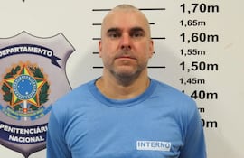 Marcelo Fernando Pinheiro Veiga, alias Marcelo Piloto, narcotraficante brasileño condenado en Brasil por el homicidio en Paraguay de la paraguaya Lidia Meza Burgos. El crimen ocurrió en la Agrupación Especializada.