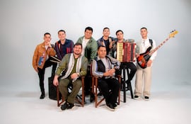 El grupo Cumbre Bohemia celebrará sus 15 años de trayectoria con un concierto en Paraguarí, su ciudad de origen