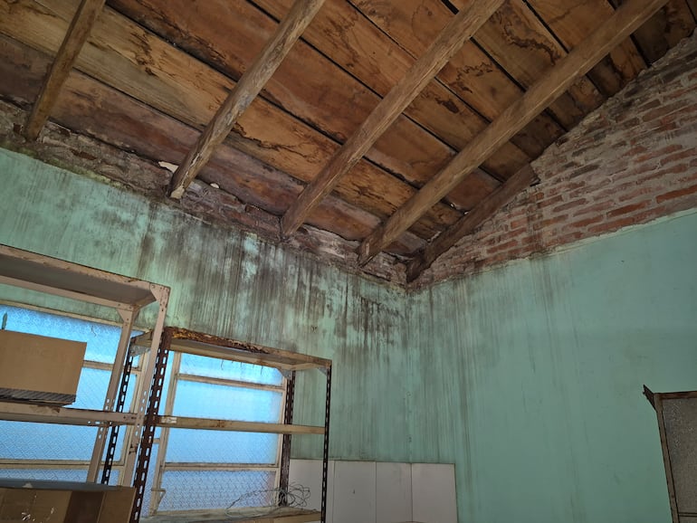 Buscan mudar USF en Jesús debido a deteriorada y peligrosa infraestructura