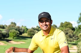 El sudafricano Yurav Premlall, ganador del Estrella Damm Catalunya, del DP World Tour de golf.