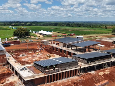 Las obras actualmente presentan un avance del 51%.