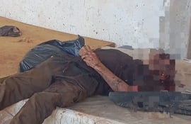 Hallan cuerpo en depósito abandonado y presumen que se trató de un homicidio.