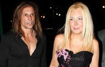 Foto de archivo de Claudio Caniggia con Mariana Nannis.