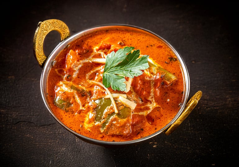 Pollo Tikka Masala, plato de cocina india que consiste en pollo deshuesado marinado en yogur, con especias.