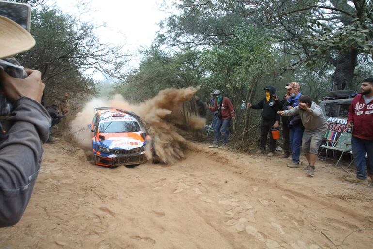Agustín Alonso y Edgardo Galindo concluyeron muy conformes la etapa de ayer y están terceros.