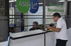 Funcionarios de distintas dependencias de la Municipalidad de Asunción anuncian que no acompañarán "jornada histórica" de limpieza anunciada por el intendente Luis Bello (ANR-HC). Foto ilustrativa.