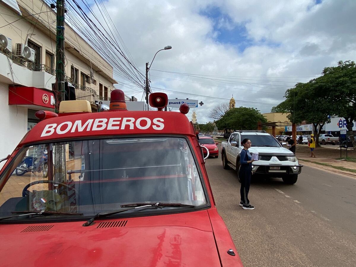 Bomberos exigen que el Estado invierta en los cuarteles y dejar de depender de donaciones