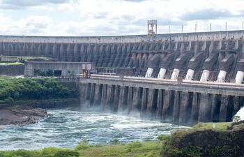 Central Hidroeléctrica Itaipú.