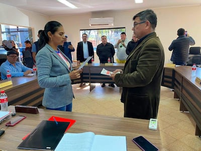 La intendenta Silvia Trubger, del movimiento Honor Colorado, renunció para buscar su reelección y fue reemplazada por el concejal Pedro Cabañas