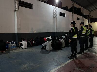 Detienen a 25 hinchas tras disturbios y lanzamiento de piedras en San Lorenzo