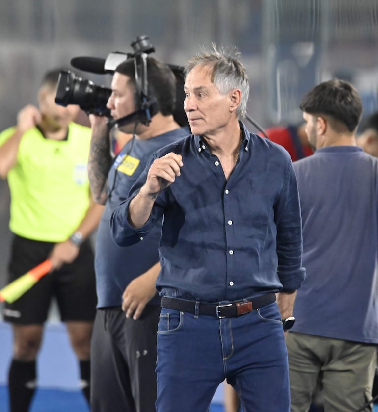 Cerro Porteño: Holan, con el pie derecho