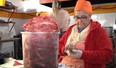 Cocineras del Mercadito N° 1, comida paraguaya, carne, alimentación, mercado N° 1.