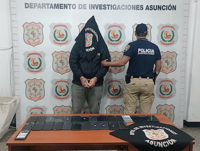 Empleado infiel detenido tras hurto de celulares en depósito de empresa.