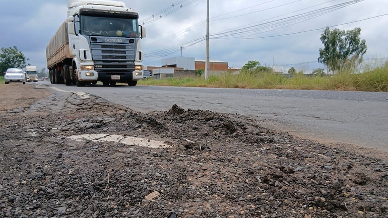 Visiblemente el camino presenta problemas de toda índole.