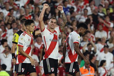 River Plate's defender Leandro Gonzalez Pirez (C) celebrates with teammates after scoring his team's second goal during the Argentine Professional Football League Cup 2024 match between River Plate and Gimnasia at El Monumental Stadium in Buenos Aires on March 17, 2024. (Photo by ALEJANDRO PAGNI / AFP)