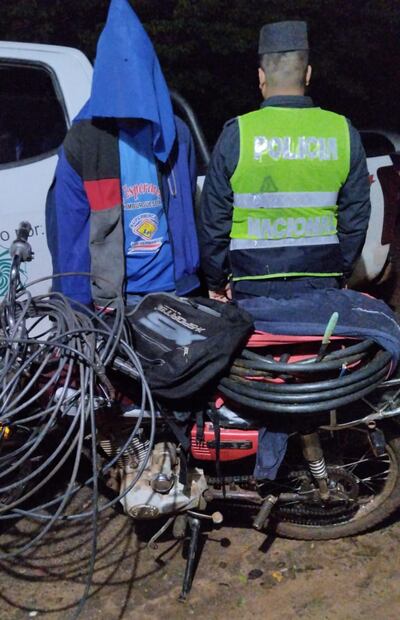 Detienen a presunto robacables.