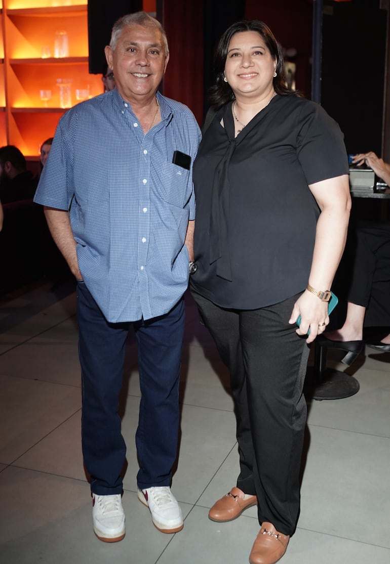 Juan Cancio Barreto y Rosana Ovelar.