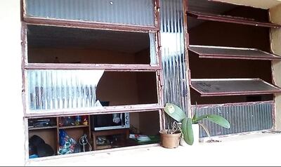 El hombre quedó atascado cuando intentó ingresar a la vivienda ajena.