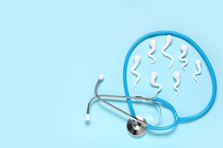 Vivir acelerado y dormir poco no solo afecta el ánimo: también puede alterar hormonas, inflamación y temperatura corporal, variables que influyen en la concentración y movilidad de los espermatozoides.