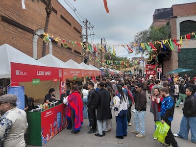 Muchas personas llegaron este domingo para participar del San Juan del Barrio Mariscal.