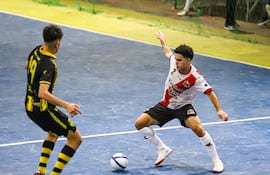 Villeta le hizo un gran partido al líder Atenas, para conseguir una igualdad de 3-3 en la fecha anterior de la Copa de Oro.