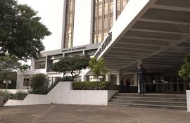 Fachada principal de la Municipalidad de Asunción.