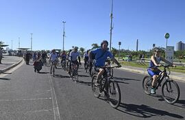 Los ciclistas están convocados a visitar mañana Itauguá (foto archivo)