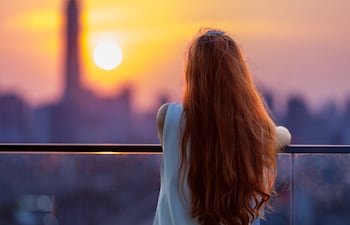 Concepto de fatiga social y necesidad de un tiempo a solas.