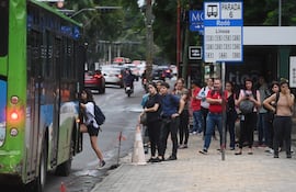 El servio de transporte público no ha mejorado con el subsidio a transportistas, según el senador liberal Sergio Rojas.