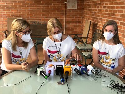 Hijas de Óscar Denis, en conferencia de prensa realizada este 6 de enero de 2021.