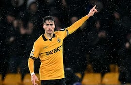Hugo Bueno (23), autor del primer gol del Wolverhampton.