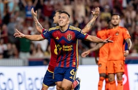 el mediocampista paraguayo Braian Óscar Ojeda Rodríguez (25 años) es nueva incorporación del Orlando City de la Major League Soccer.