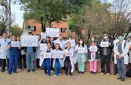 Hospital Militar Central médicos residentes civiles manifestación protesta