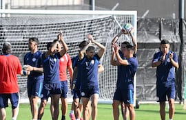 La selección alistada para enfrentar este jueves a Australia en Santa Clara