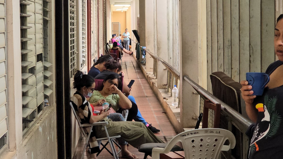 Pacientes oncológicos exigen soluciones urgentes a Santiago Peña