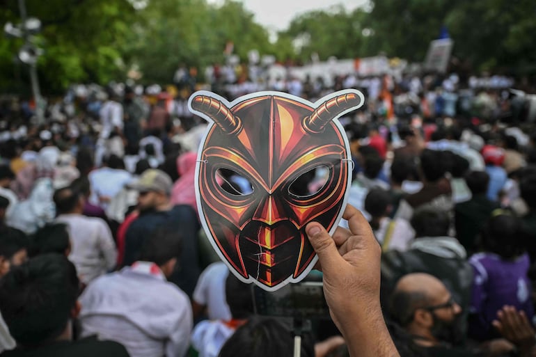 Máscaras utilizadas durante la manifestación. 