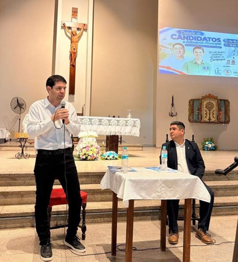 Candidatos a intendente presentan propuestas y asumen compromisos por el Cerro Bogarín de Carapeguá Candidatos a intendente presentan propuestas y asumen compromisos por el Cerro Bogarín de Carapeguá