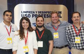 Víctor Bogado, Carolina Santamaría, Martín Falchi, Ignacio Amirante y Martín Duarte.