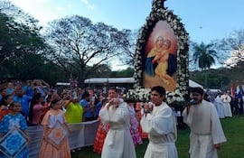 Procesión de la Virgen de Schoenstatt.