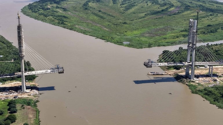 Puente de la Bioceánica: a solo 160 metros para unir a Paraguay y Brasil