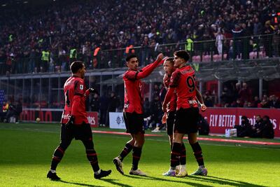 Milan goleó al Monza