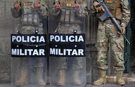 Las manifestaciones sociales siguen en Bolivia. Los bloqueos de rutas impiden el paso de alimentos y la escasez comenzó a sentirse en las regiones cercanas a la capital, La Paz.