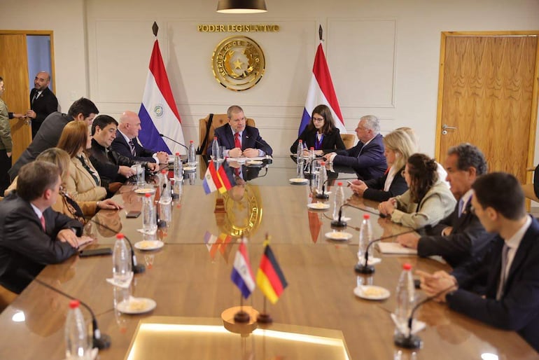 Congreso recibe al presidente Kast y Senado se reunió con comitivas de Alemania y Chile - Política