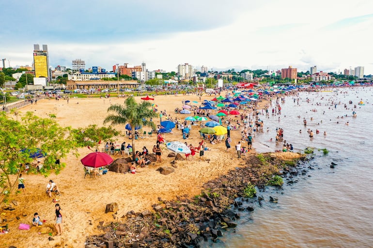 Impresionante afluencia a las playas.