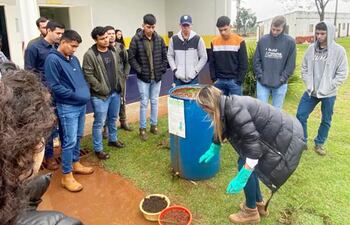 Técnicos e ingenieros participaron de la actividad en Cetapar.