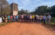 Habitantes de Dr. Bottrell exigen al MOPC la construcción de caminos asfaltados tras años de espera.