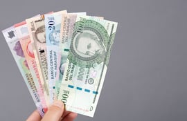 Guaraníes.