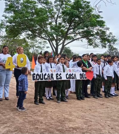 Alumnos de la escuela Ñu Apua